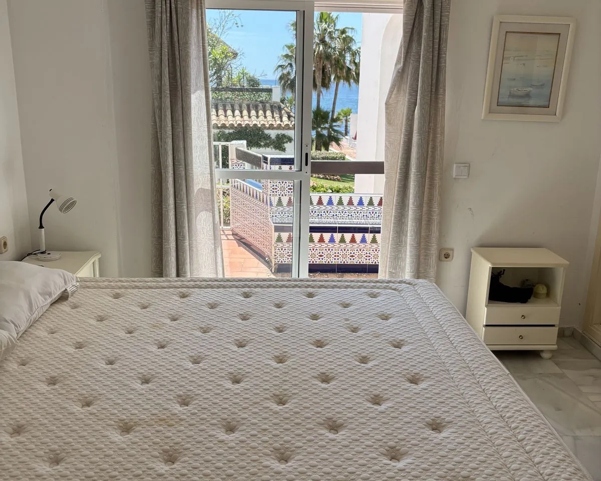 01c5268e-d87b-456d-a907-4832310c59de