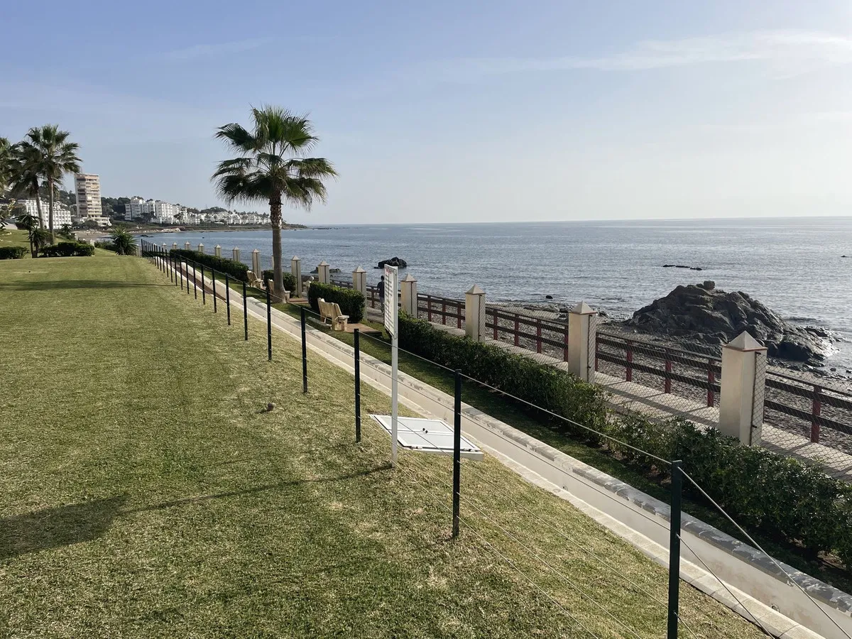 f4123534-c07a-4105-beec-6613b7710e58