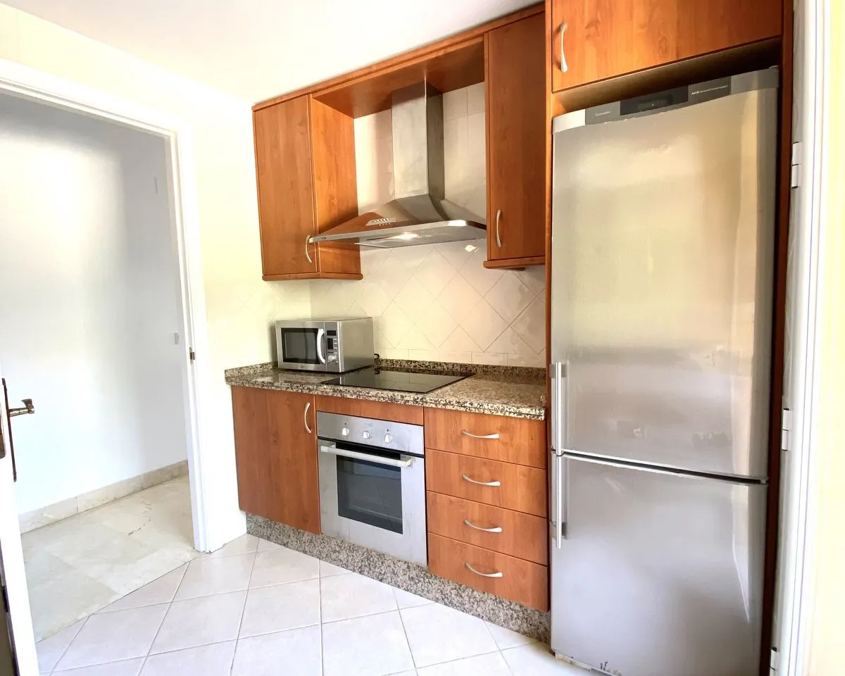 1f55b605-e6fe-4937-a5ec-5e9981904a21