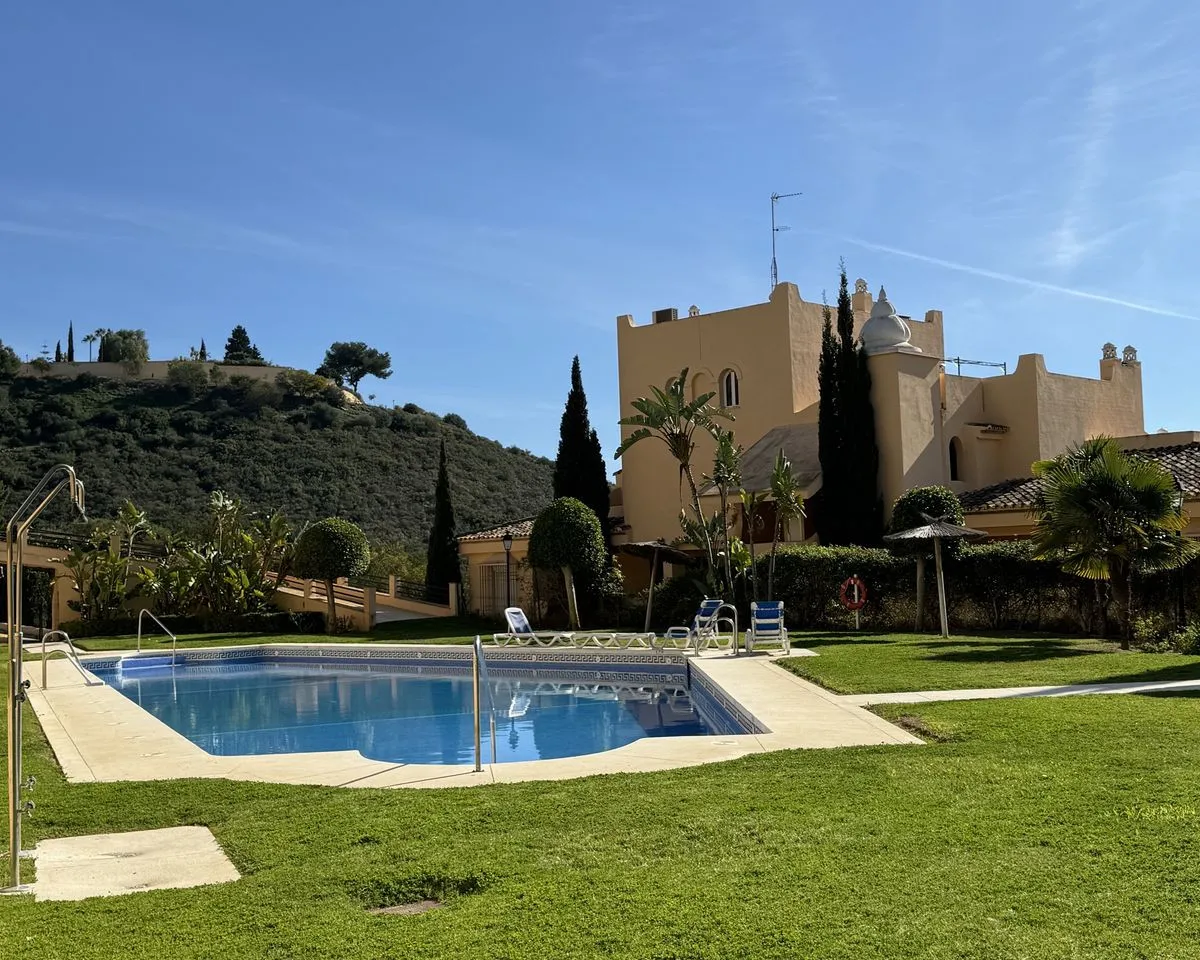 390f5aed-91b9-446d-b7e2-84f42595d4ba