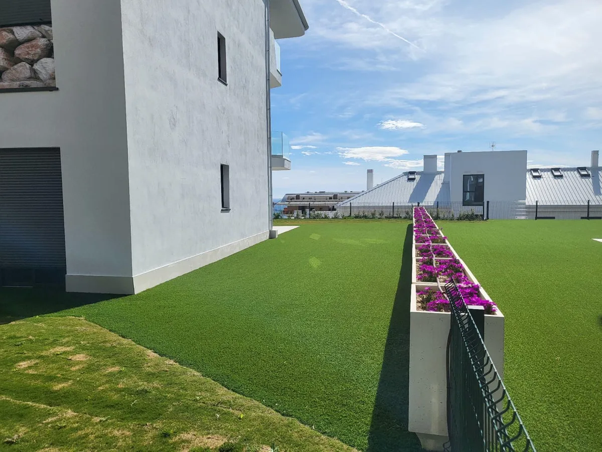 11a1f8cf-8cb6-426b-b60a-4b2a6124e215