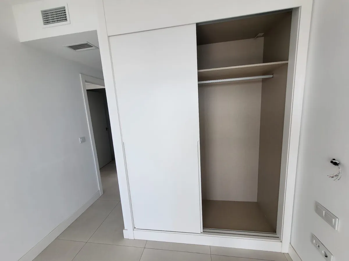 db446b21-c625-4425-9616-49142764e10f