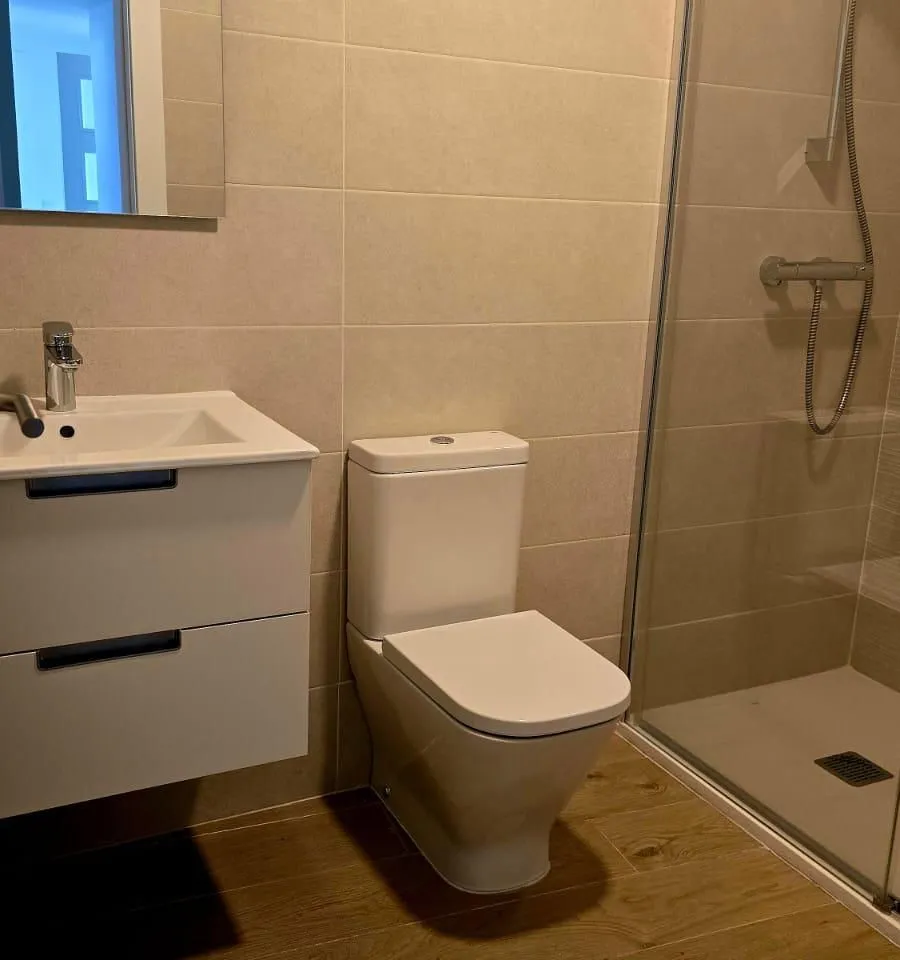 b9bf28c7-9c8f-48a8-b2d0-c8cbf6bb2de0