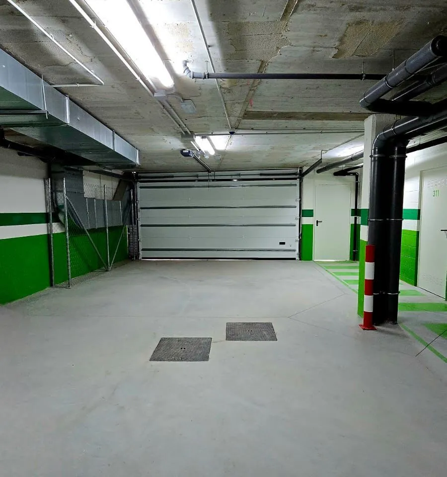 f16f46f2-9e54-49c1-a38f-5efa6816120d