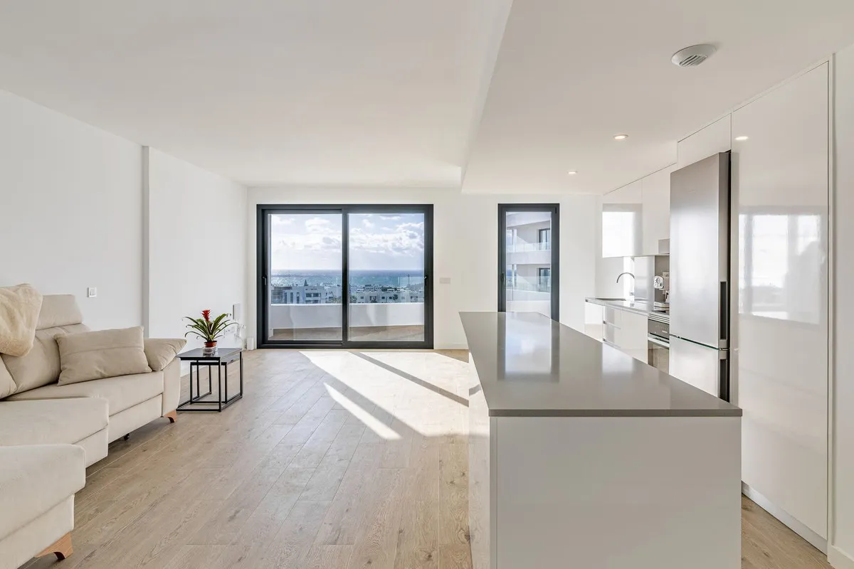 721d09e8-092b-4124-9a57-dacca4f22204