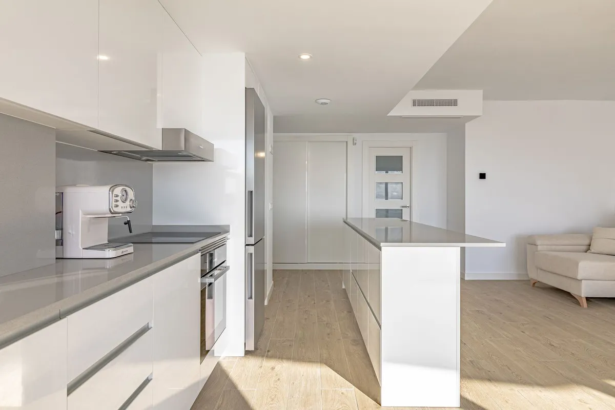 b19410a8-4abd-48d0-bd06-1a9c237d3bf8