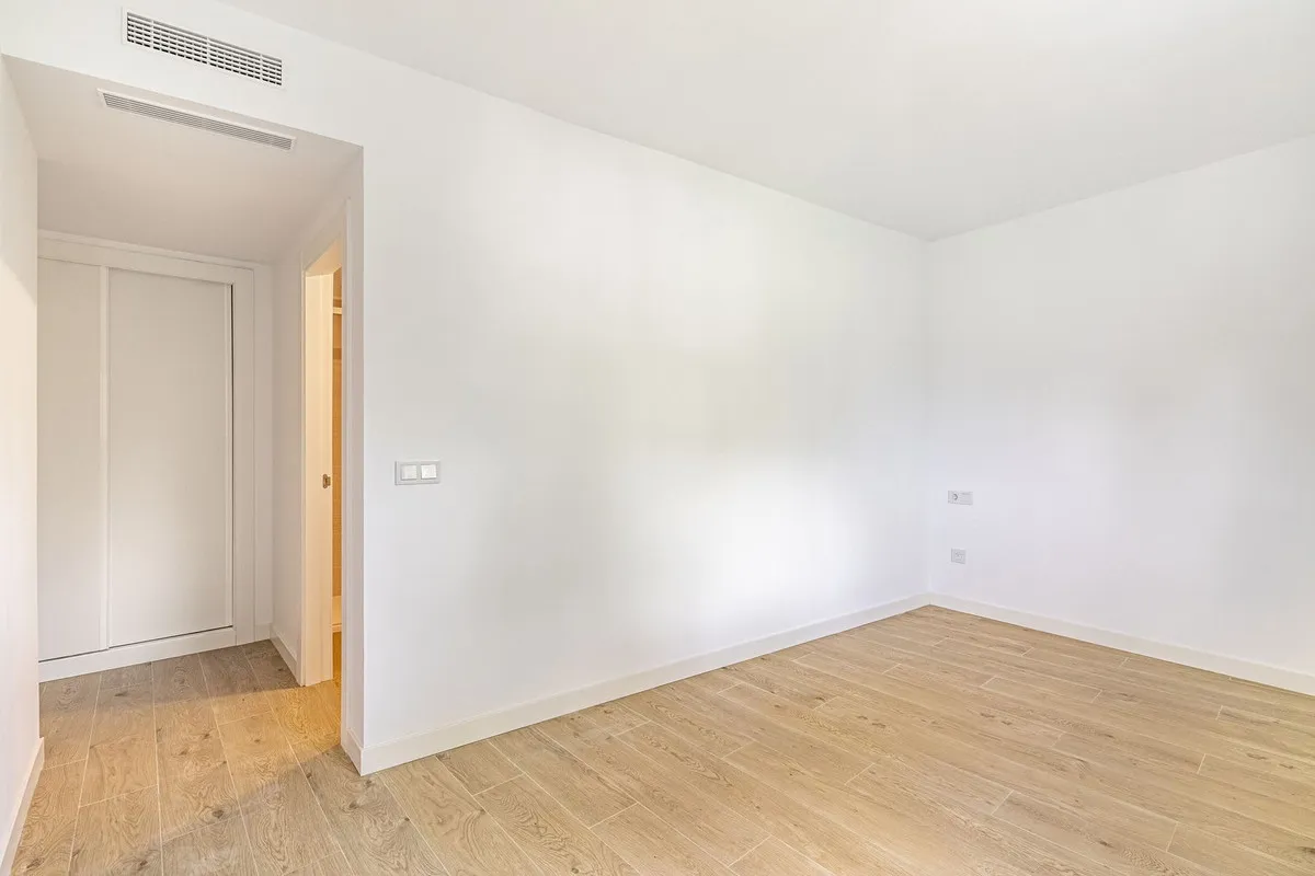 f5788507-b30b-4c79-8712-1fbac7a84038