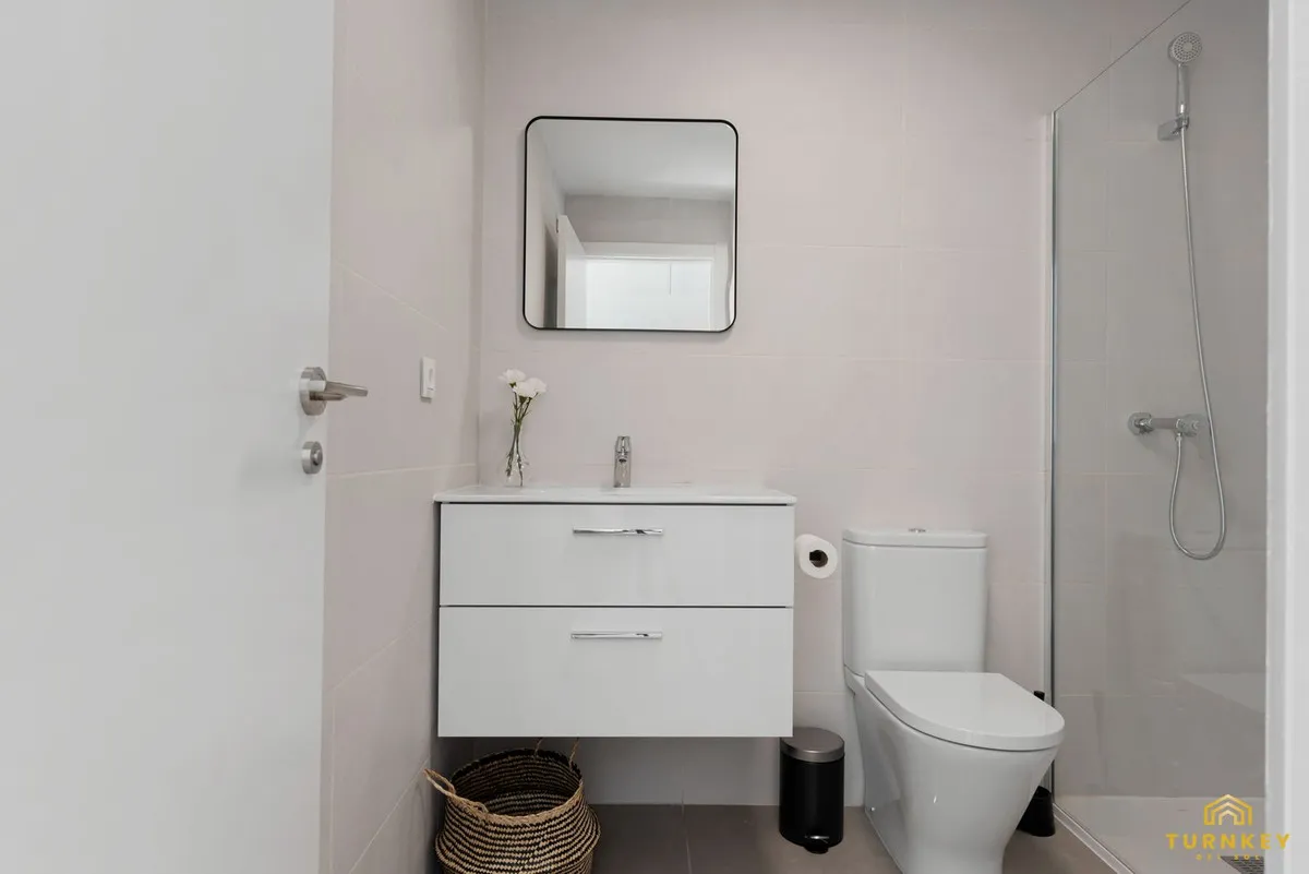 f6b6bbf3-2674-48fe-a0b2-ce082fb27ed9