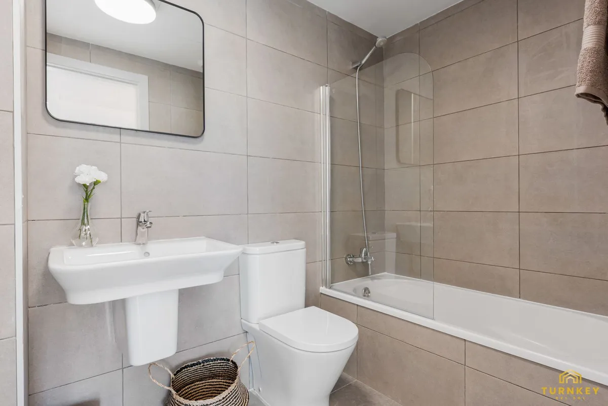 fa56d952-635e-4827-bd94-8e0d7b370928