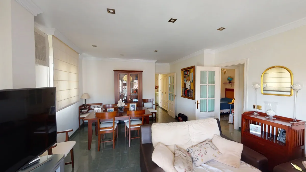 27e8b206-1fb4-4ab6-971d-e393c96c201f