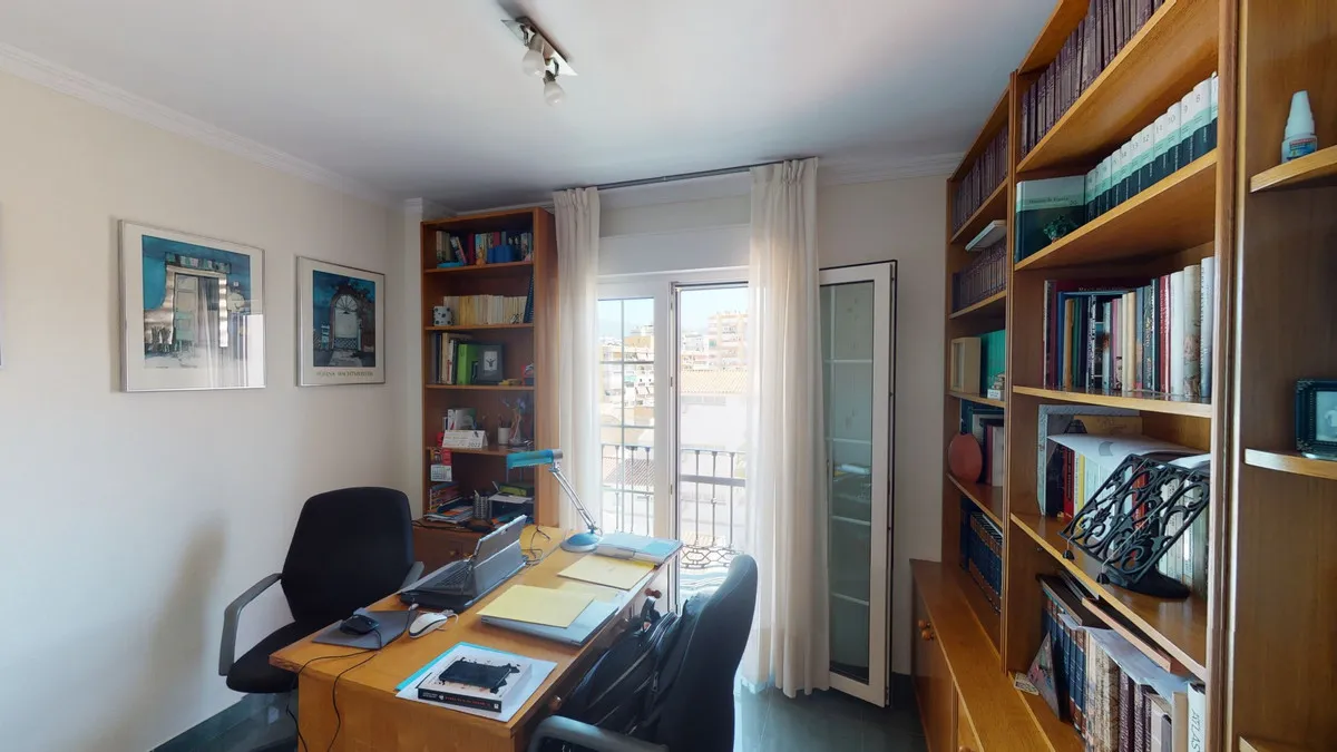 9549f364-0fc2-4233-9d6d-2a184a3c4e55