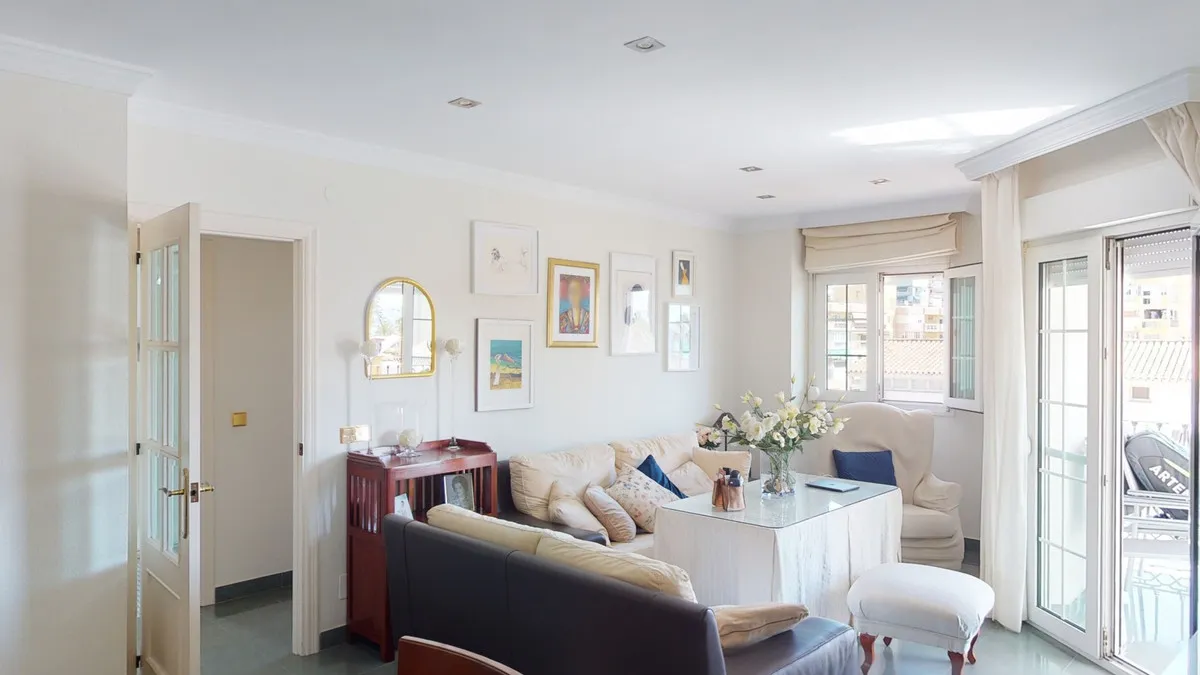 ffbf4d7e-6328-48b9-a9f5-faea4b2e217a