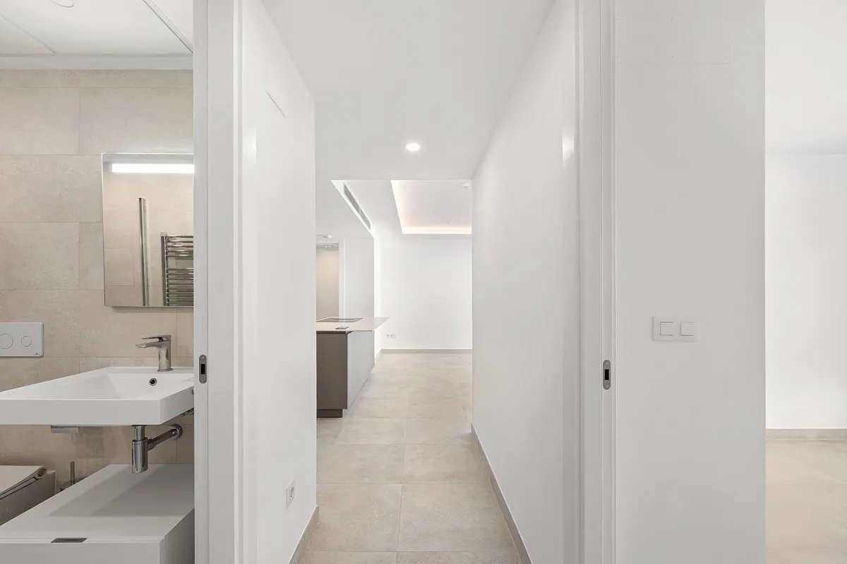 1fa0b1c7-c057-4733-a3f3-2a6ebba6c14b