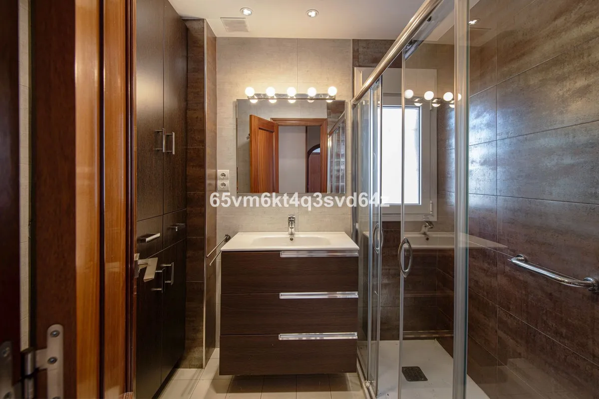 23842242-39e7-494b-8e1b-3510f9840fa0