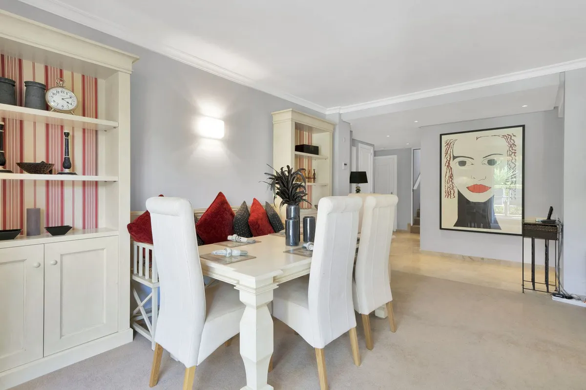 2e8227f4-94f8-4fc5-99e7-f60edd591bc9