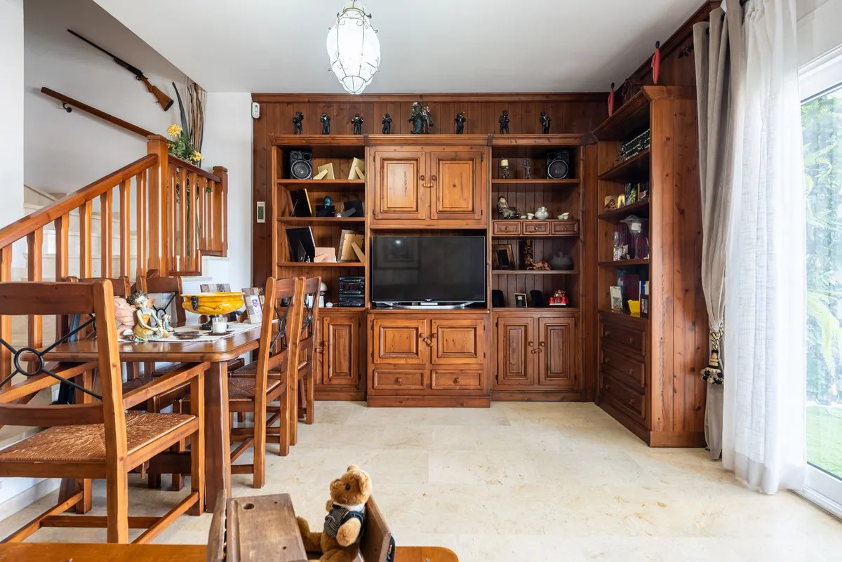 bd9a93ce-bc43-45c2-bb1f-10597851e193