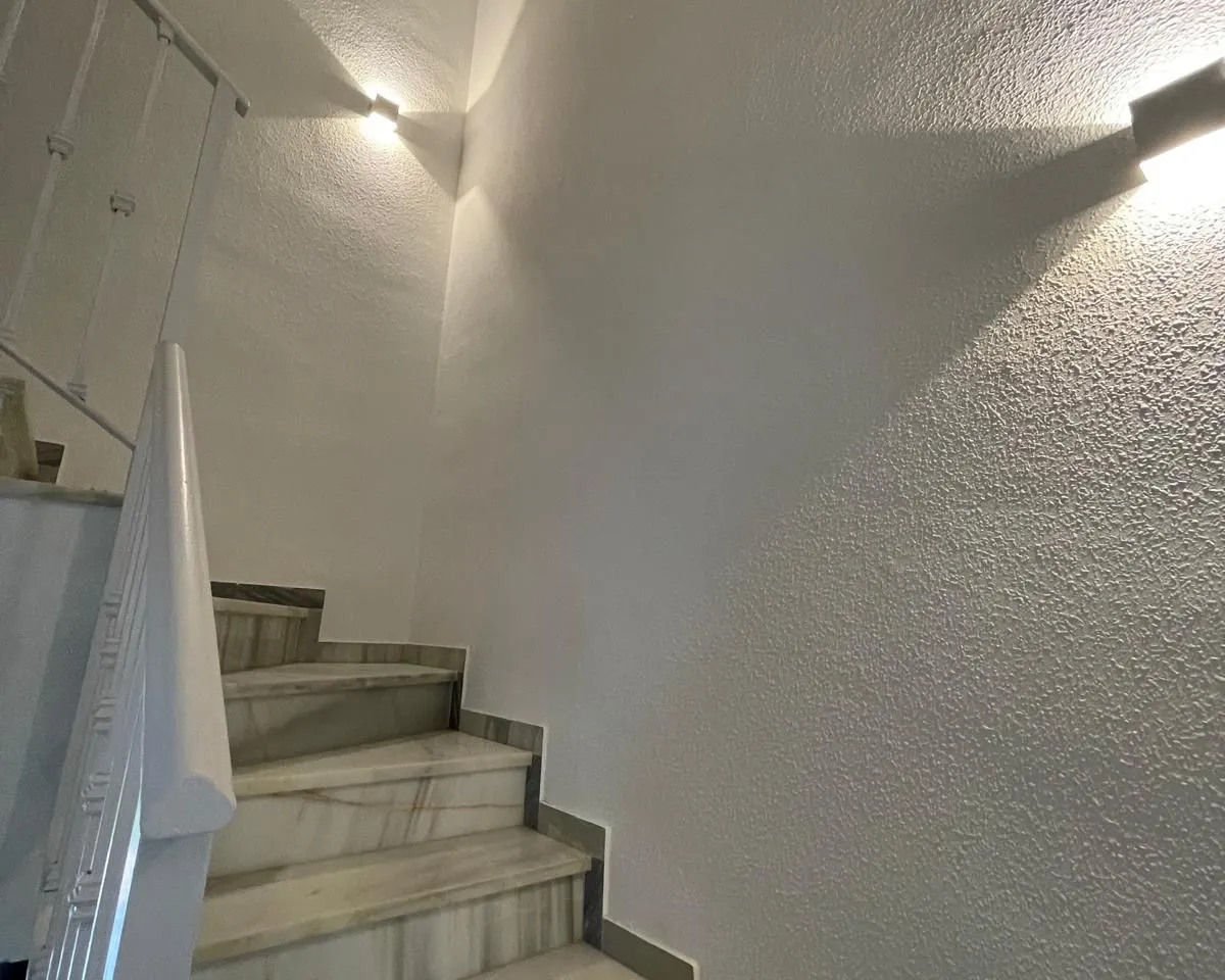 24ee8461-b6d8-43bd-9368-dfd79ac1a30a