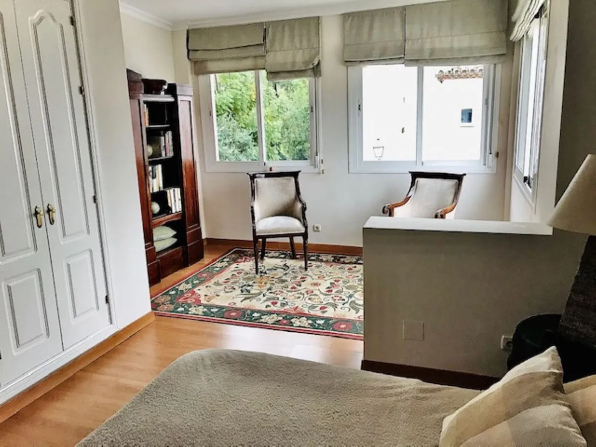 d9382c8e-87b1-4f9a-bf8d-1c337b57c0b0