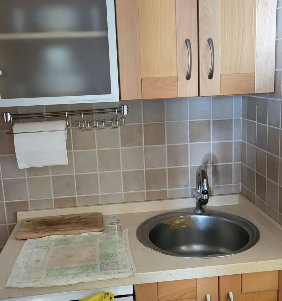 17660522-a77f-4d9f-8df0-2684183f48b2