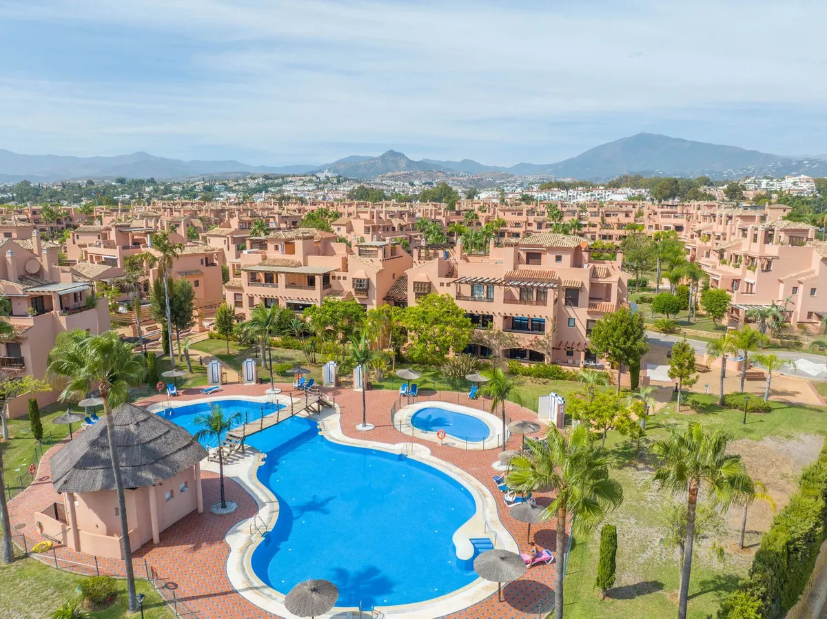 35e4d5f0-a158-48e3-964d-992880f3f5cf