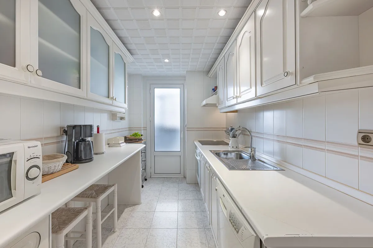 09bb39b2-4a48-41a4-a634-72647e69d0d3