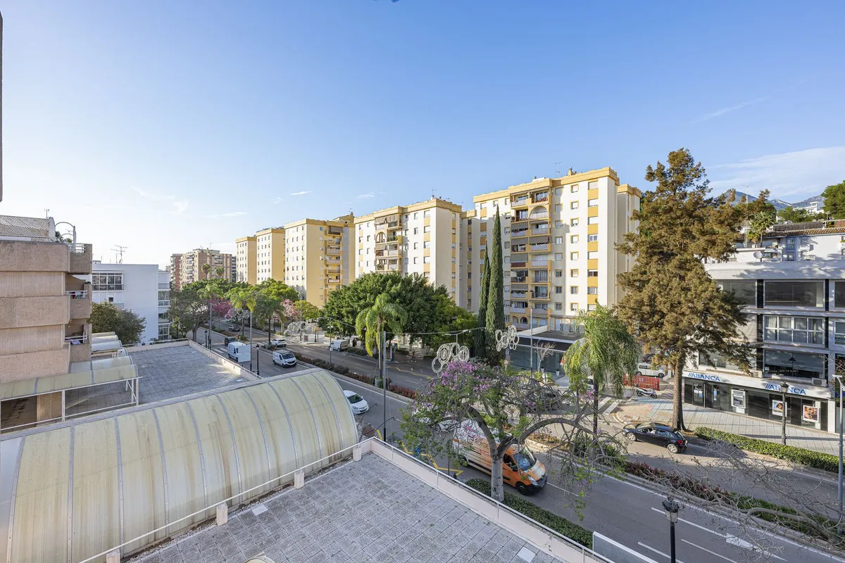 1c608a49-7bfd-4b2f-8b3f-5d26c571d5af