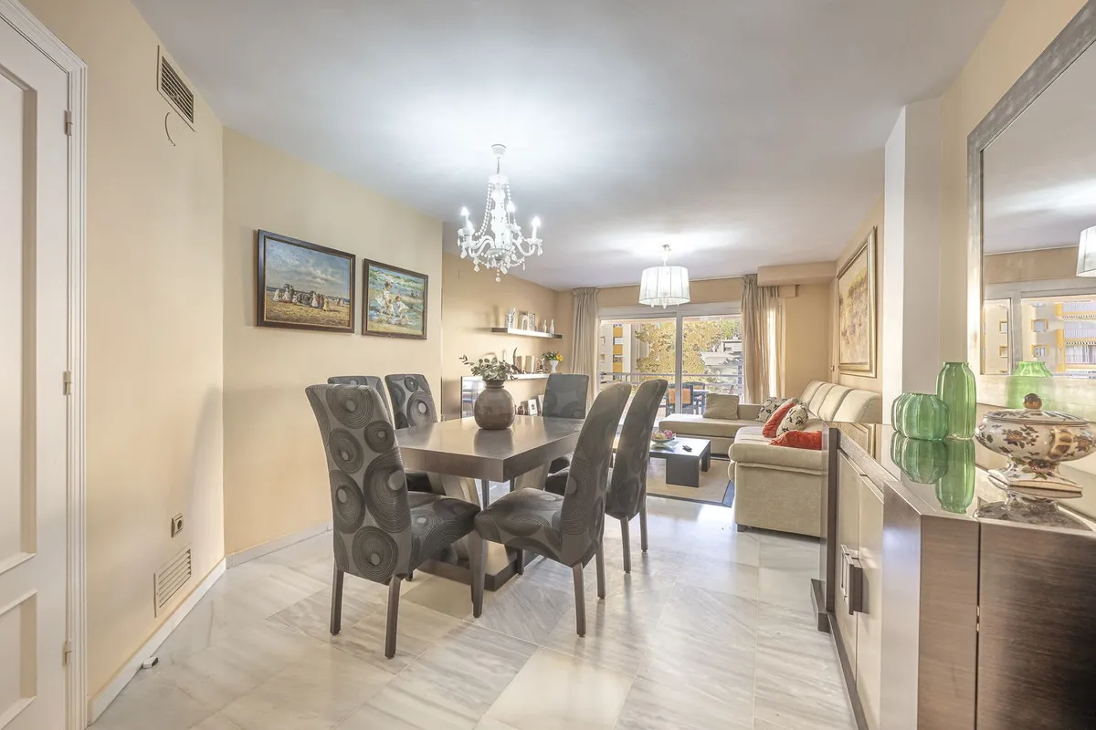 8b5f983d-86fa-40cc-a36f-24db1014246b