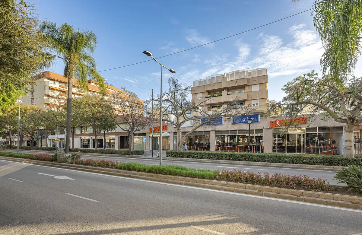 aa1097a2-d49d-46f4-87a8-285fdec65f79