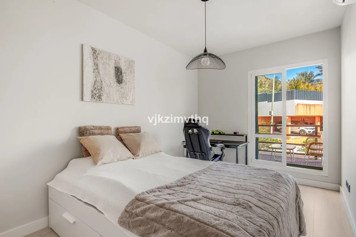 33d864f8-8515-48b4-9c78-5d996c861bf6