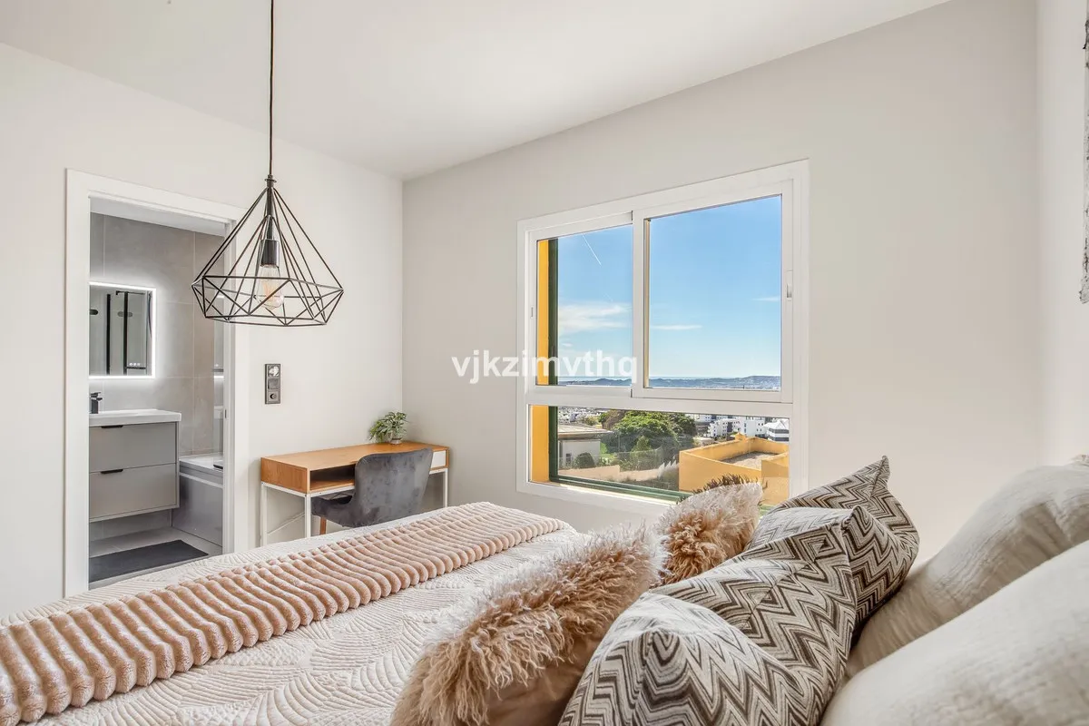 b74a00bf-1a01-40a6-8f83-e2add4708ab1