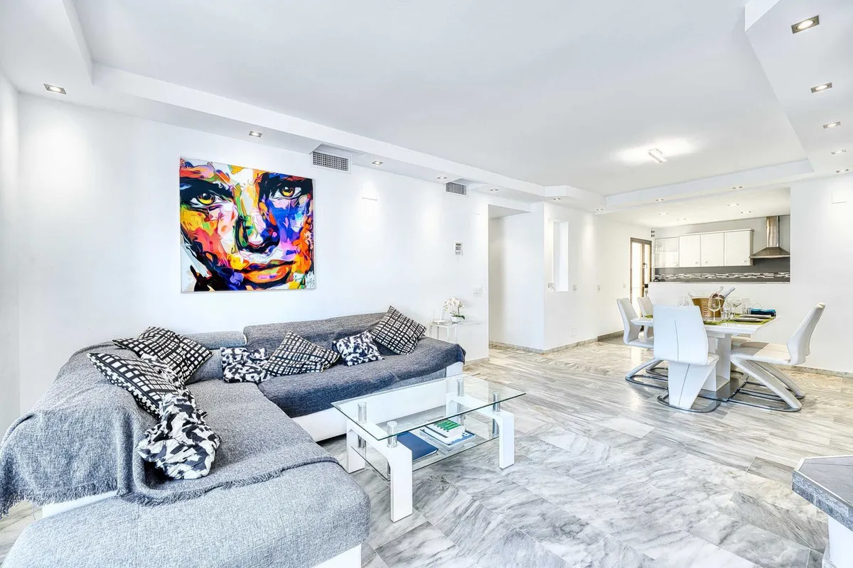 3078fe89-7a88-4951-8d4b-1c6ea95815f0