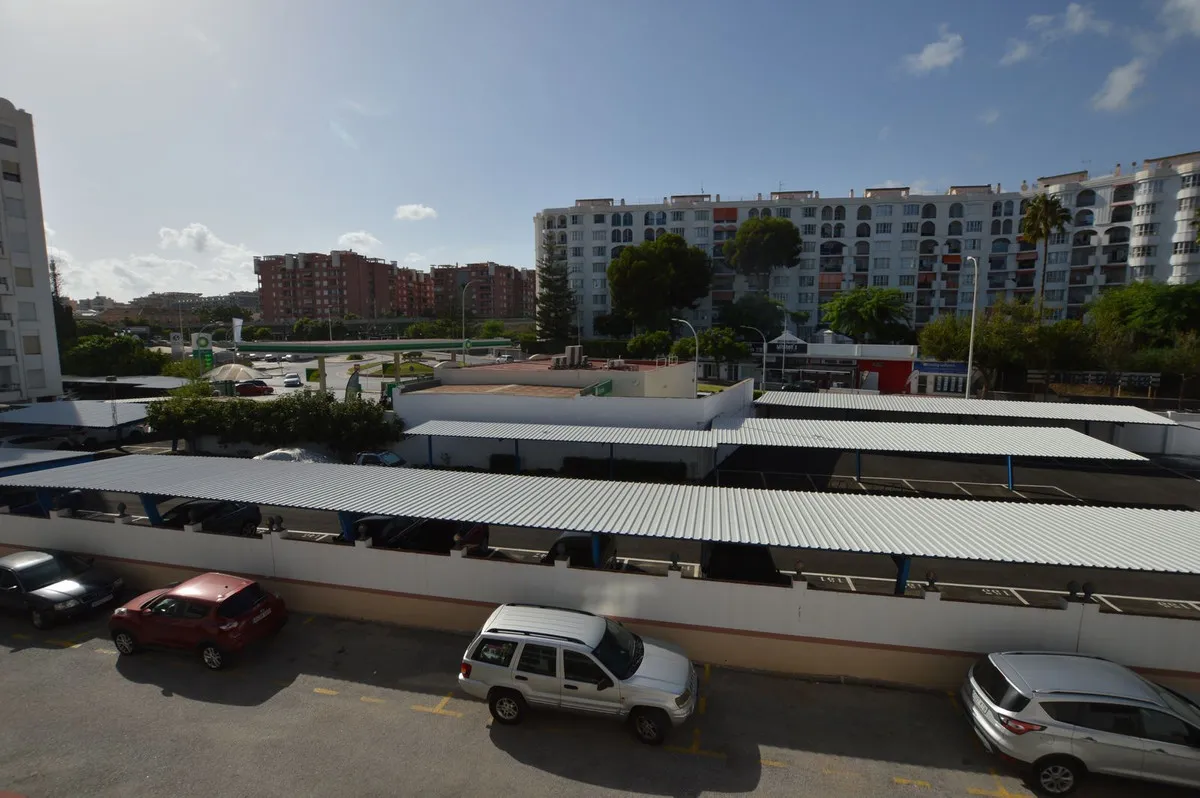 572c8b67-35a1-45c4-8408-6a8cfc42787b