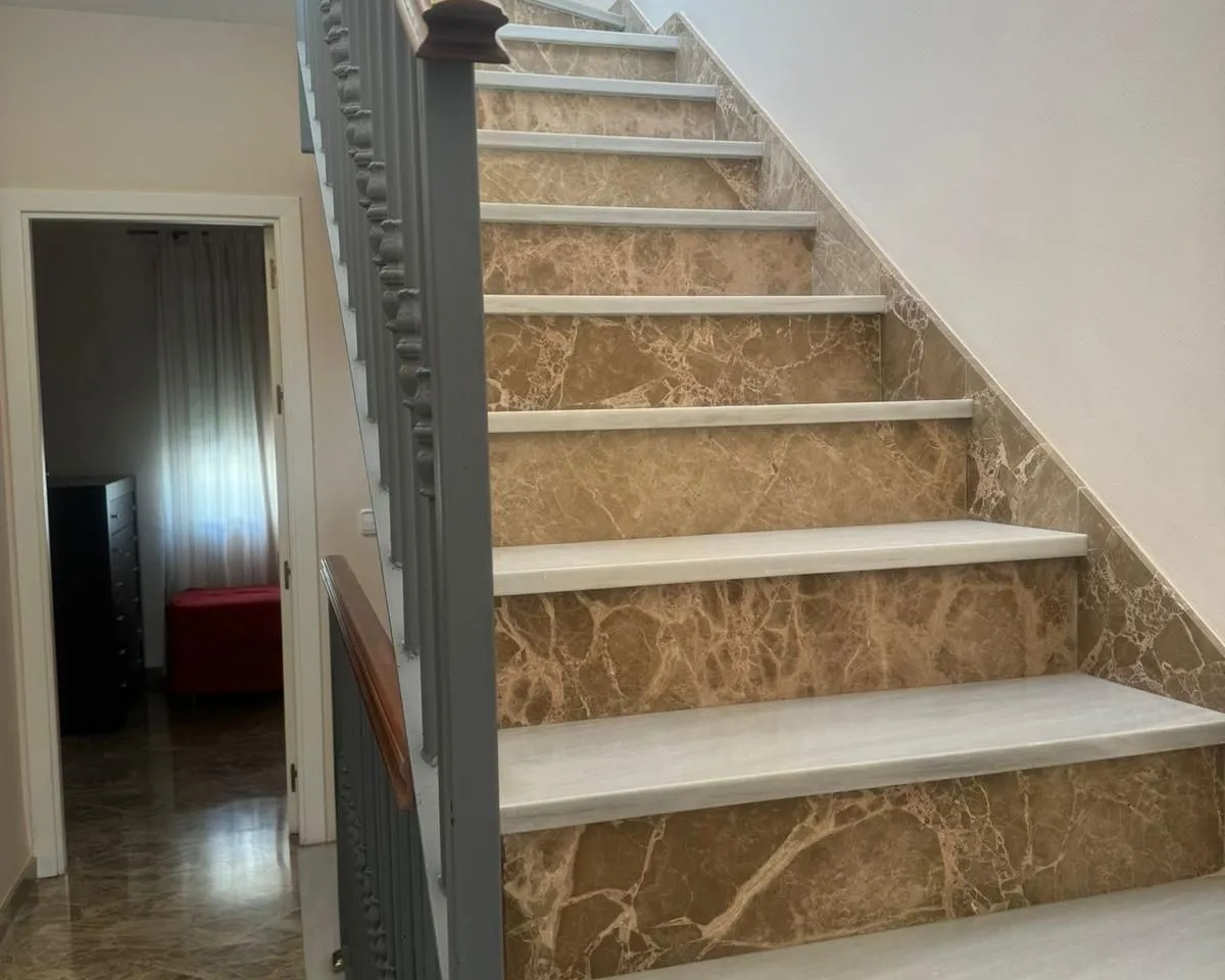 0c5bb349-0def-4c60-9815-13f008c4b320