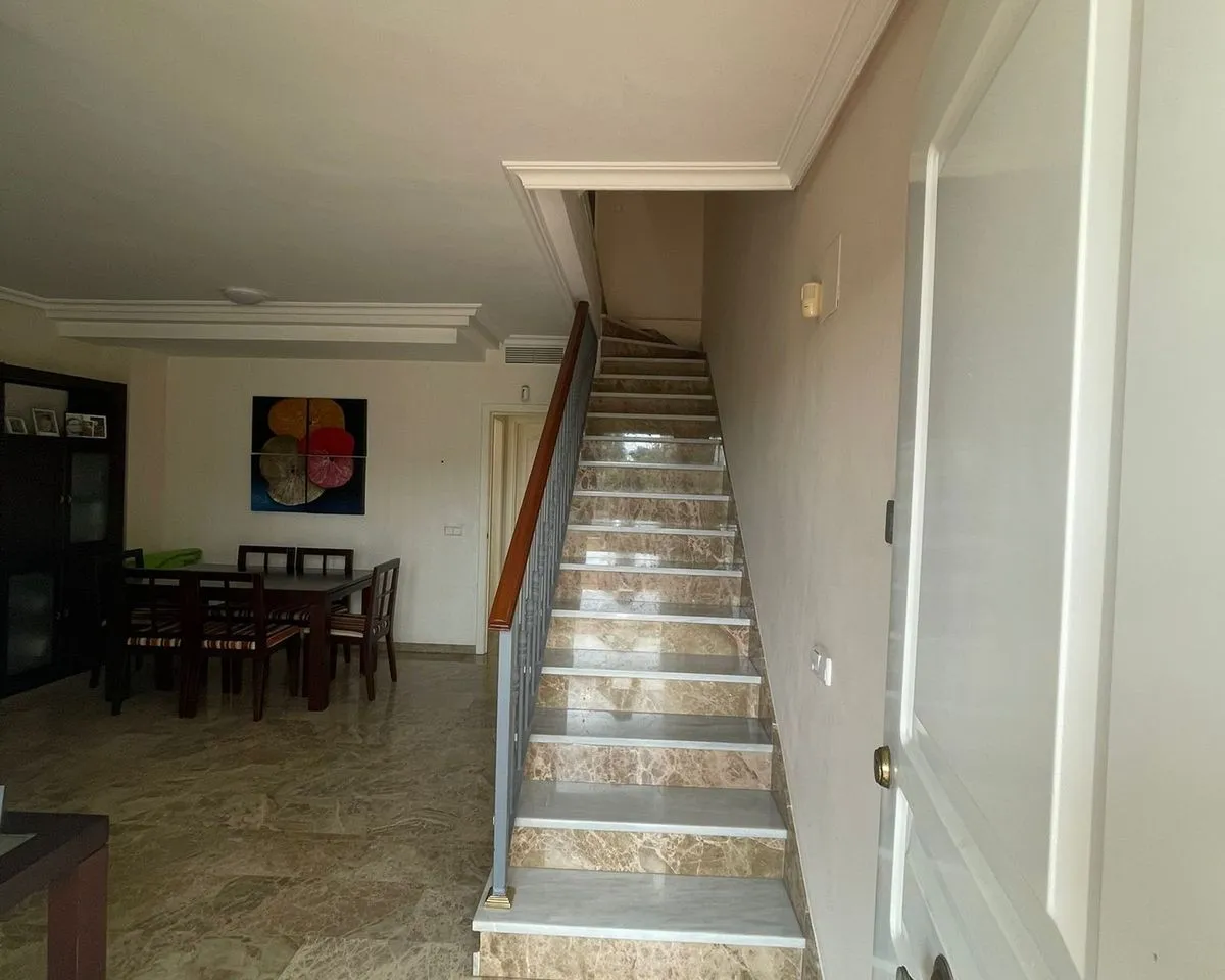 61c0cf86-ed80-436d-8f4e-14b82b97dc6a