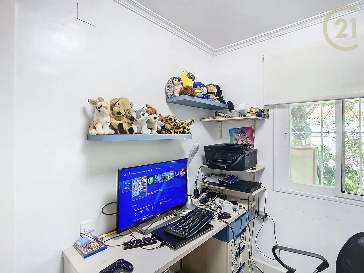 5e7a9d1b-3b0d-4395-b346-a512386df8f7