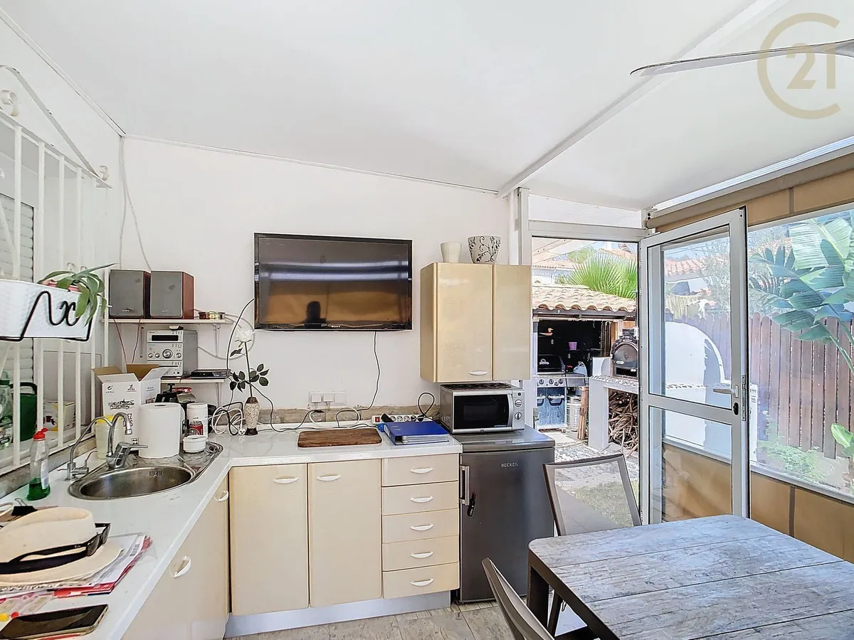 a5bbbb75-cec9-4d66-a5e6-f6b3433792e2