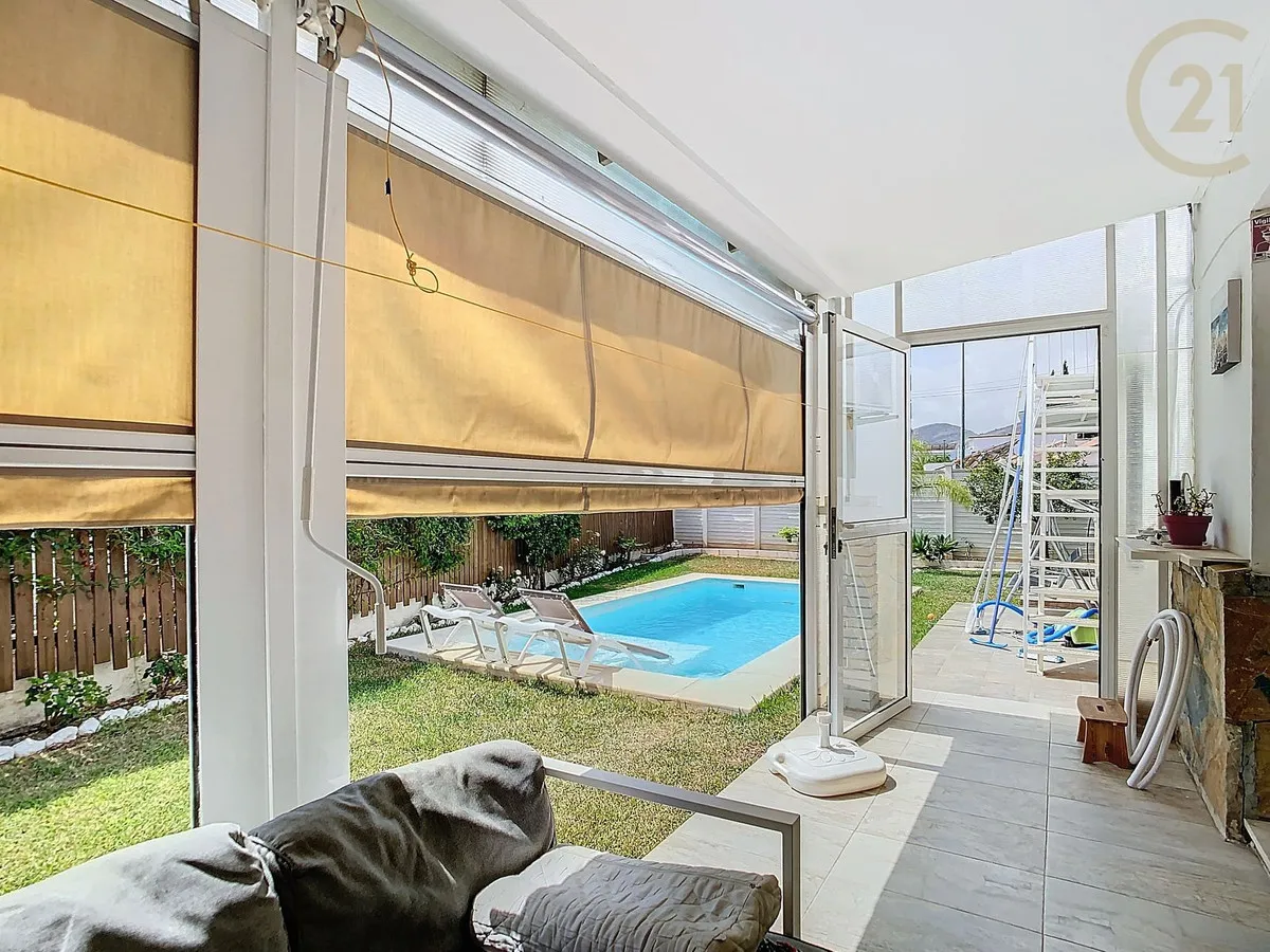 f8b57a5a-82c5-4489-b61d-f14cc30e3be5