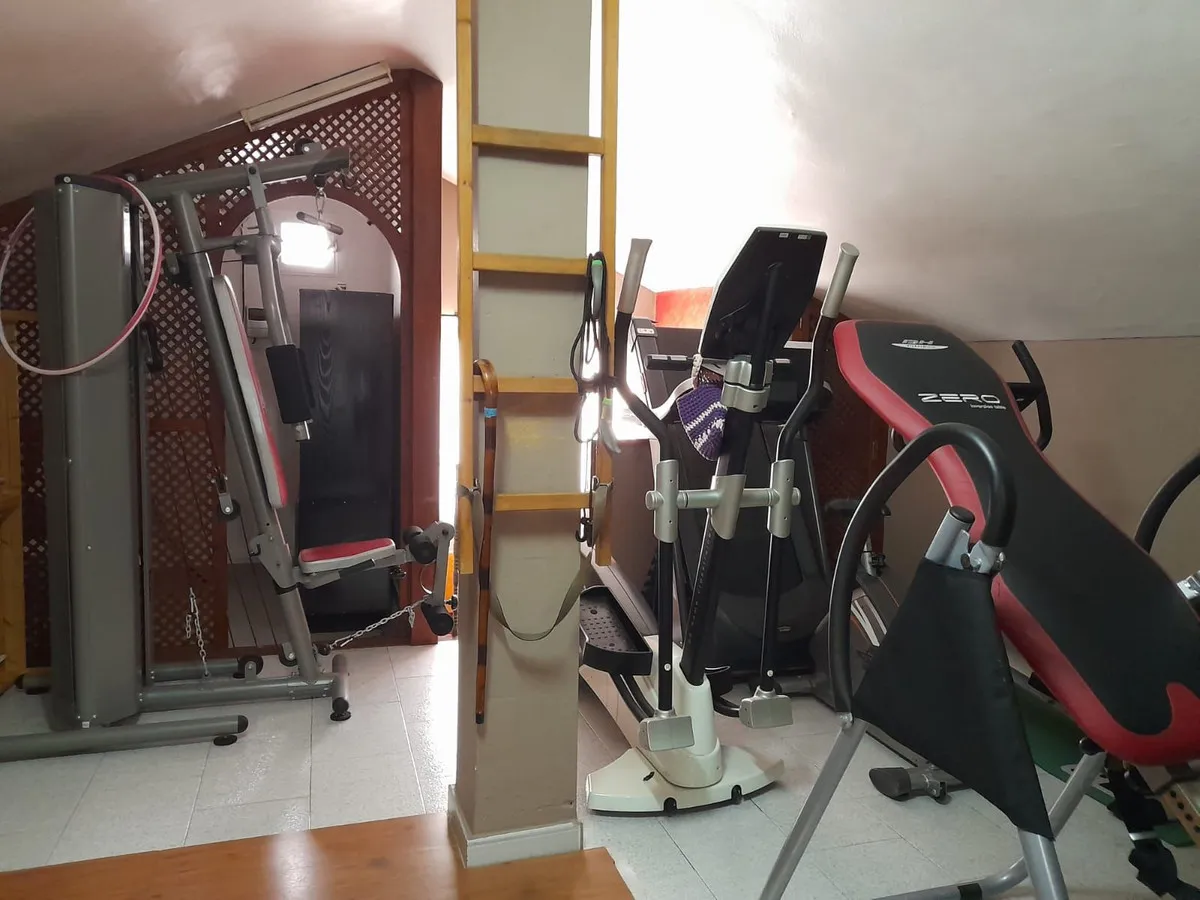 b8425fe8-571a-412e-baf9-db7fff5c25d2