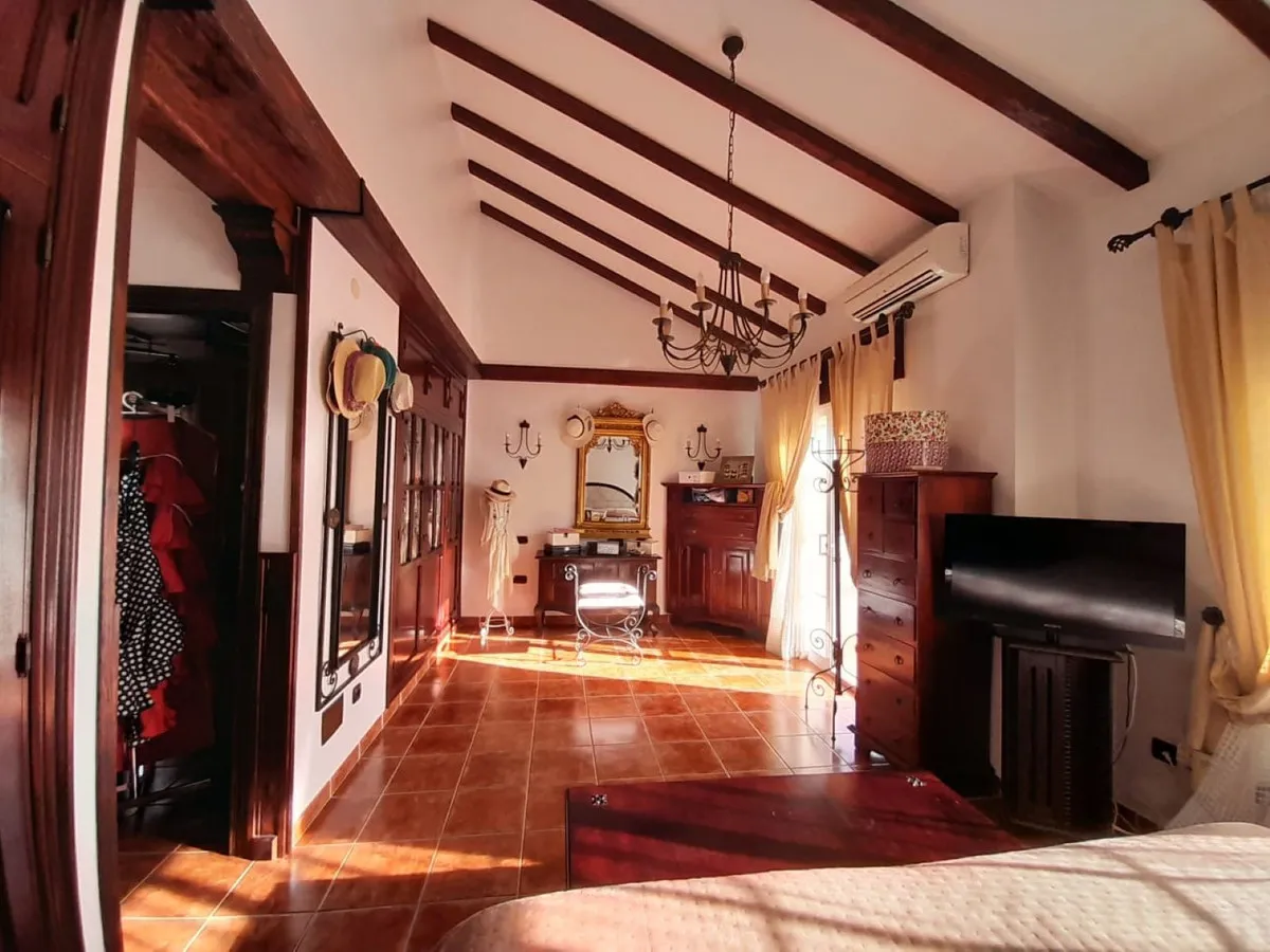 ea6350de-94b4-4a1c-900d-7f5a7809c45b