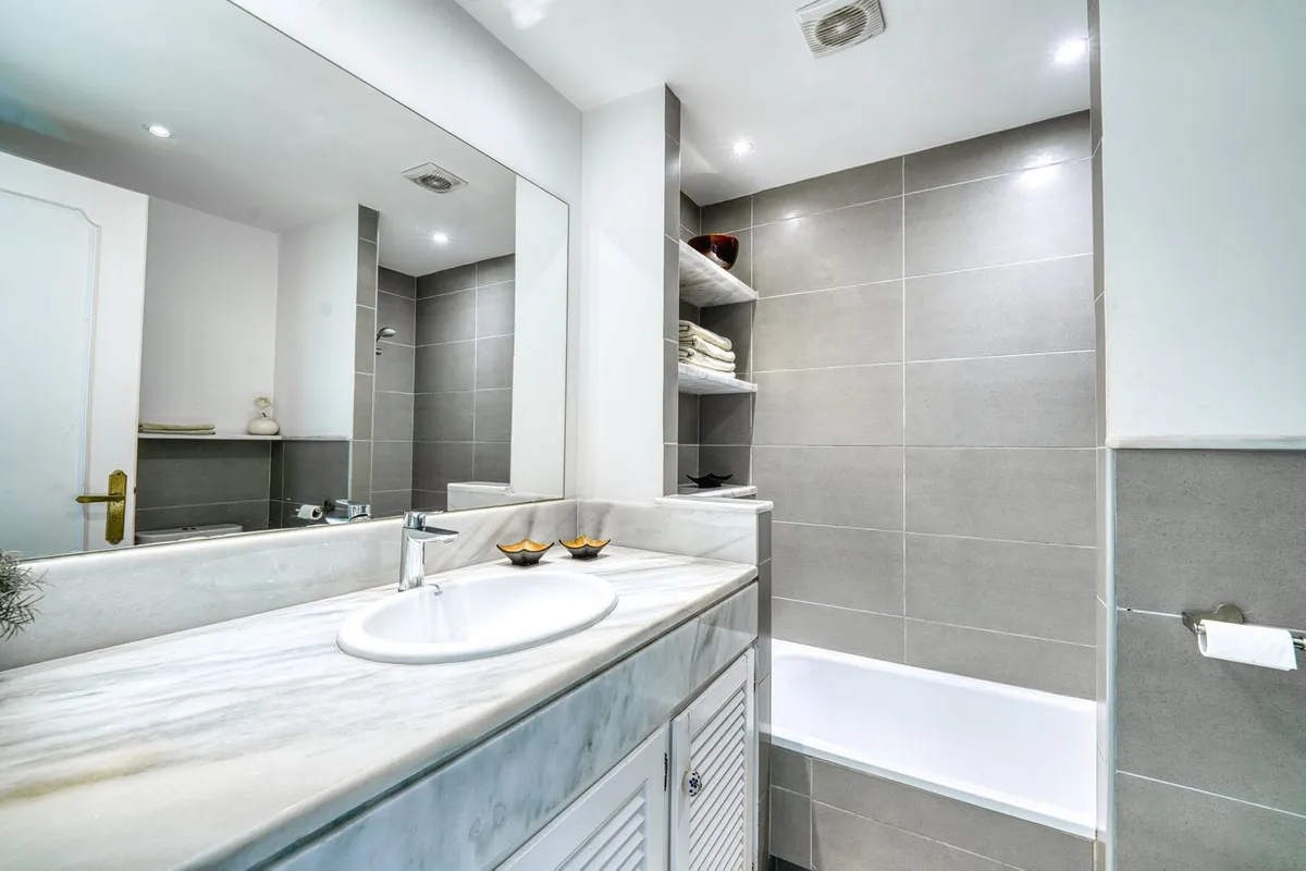 22dd1ca0-d4e4-45a4-a492-2601dc7346c1