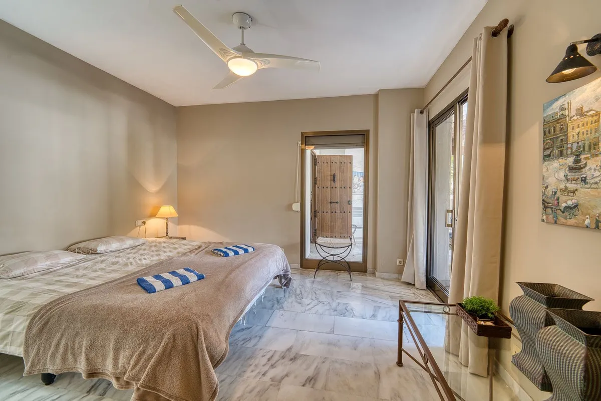 79ba815c-0a05-4485-9e6c-f10502535d4d