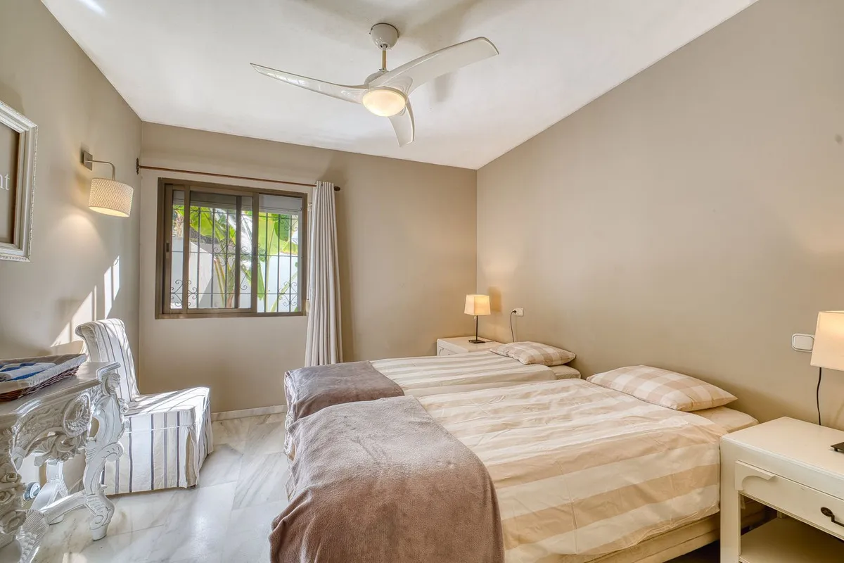 ef66ada2-006e-44db-aae5-6980e0d60fd3