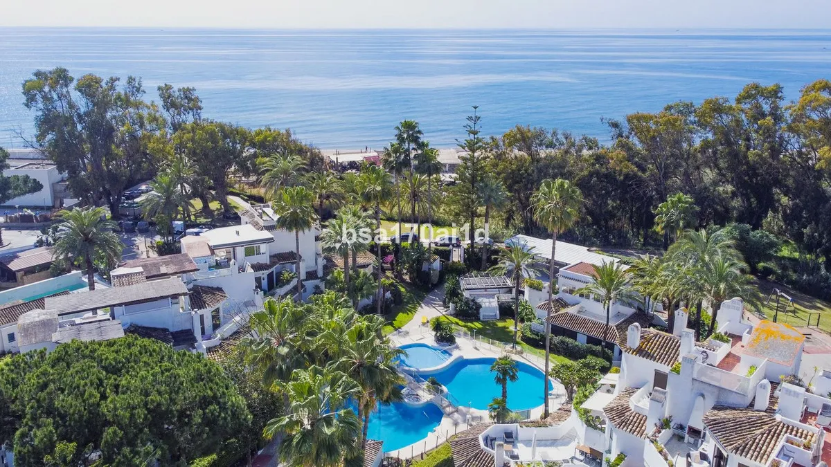 09ebcaa4-5829-4c9d-9369-67e4d23ff1fd