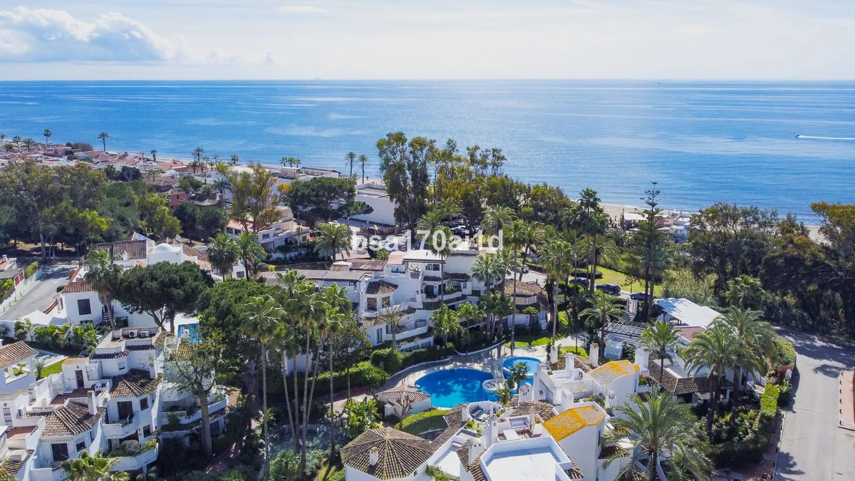 25a3f808-804e-4a9d-9641-413e9b734a21