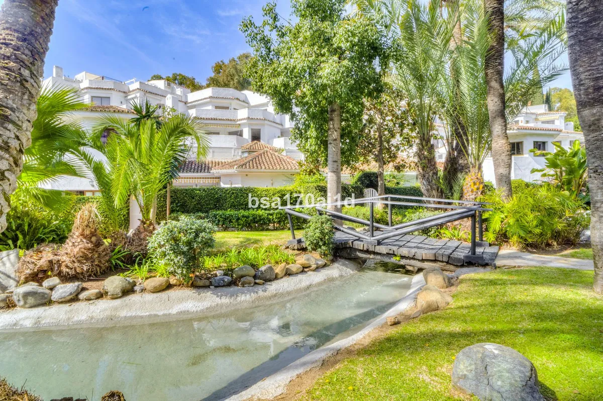 2ac79700-b890-4fb0-a0a1-0071fb4144fb