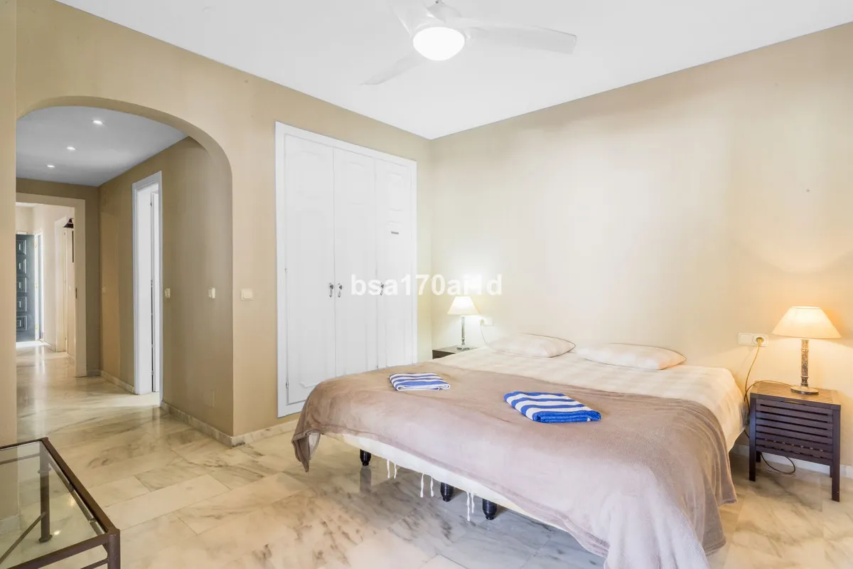 7fdfe05a-ca0e-4495-bbf4-d3beae42d590