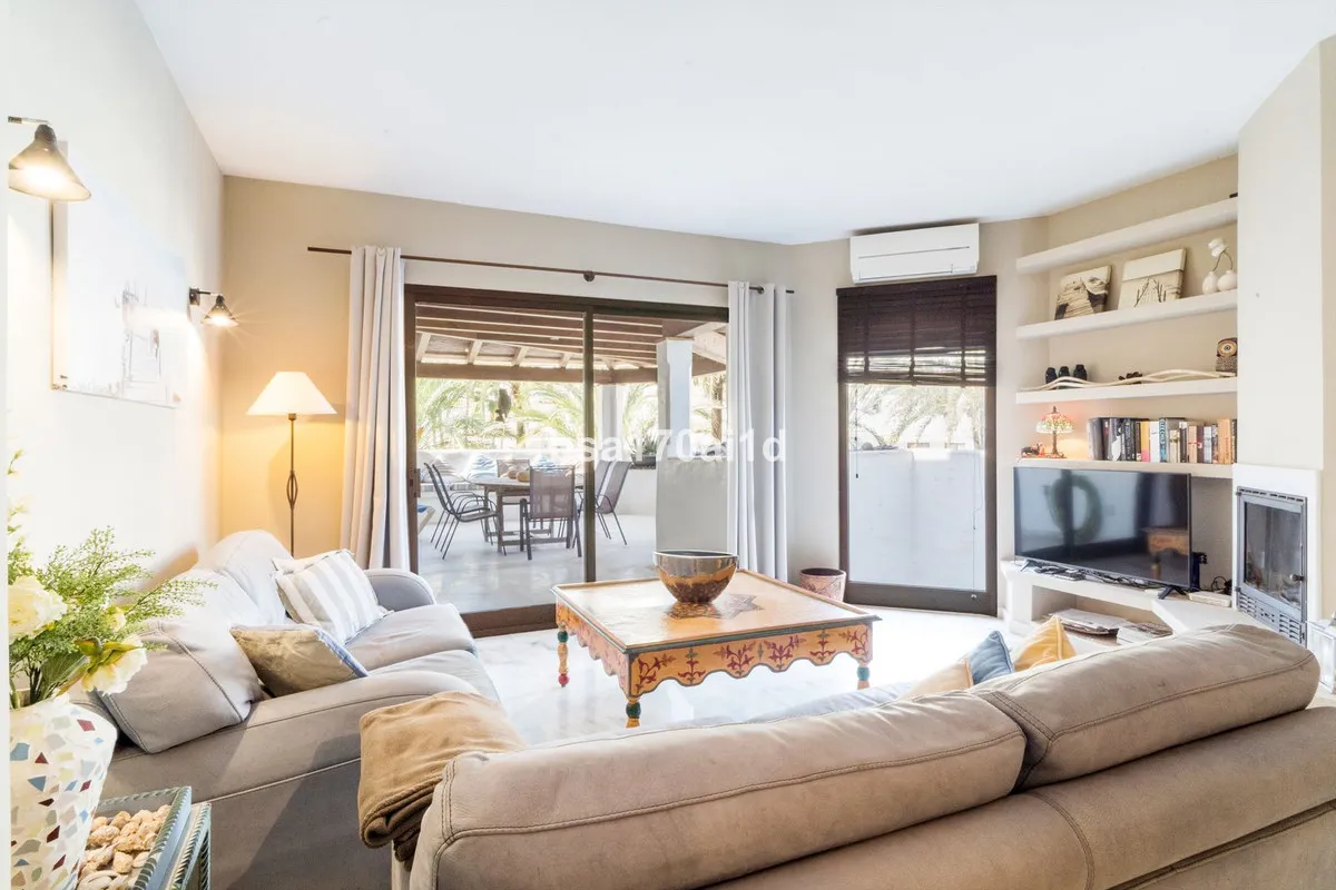 a35592fd-bc30-463e-8764-fc8f48576f60