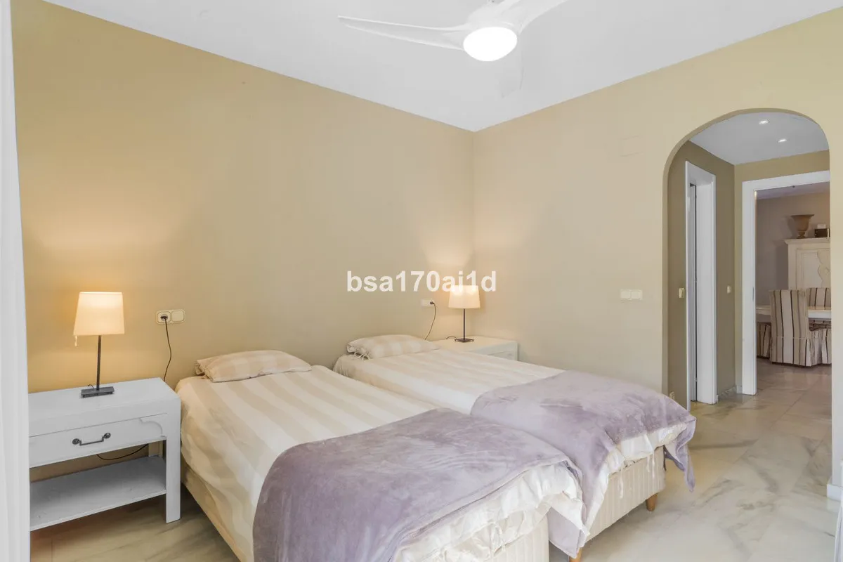 c32b3bea-59d5-485b-9b3a-1dd9fe3cb0e1