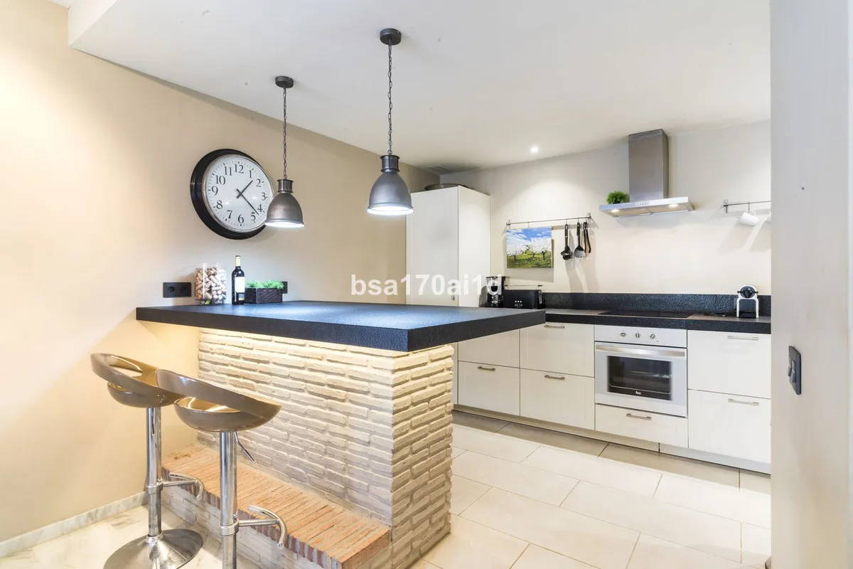 ffda4fb3-e9fd-4293-a386-09921fba2b71