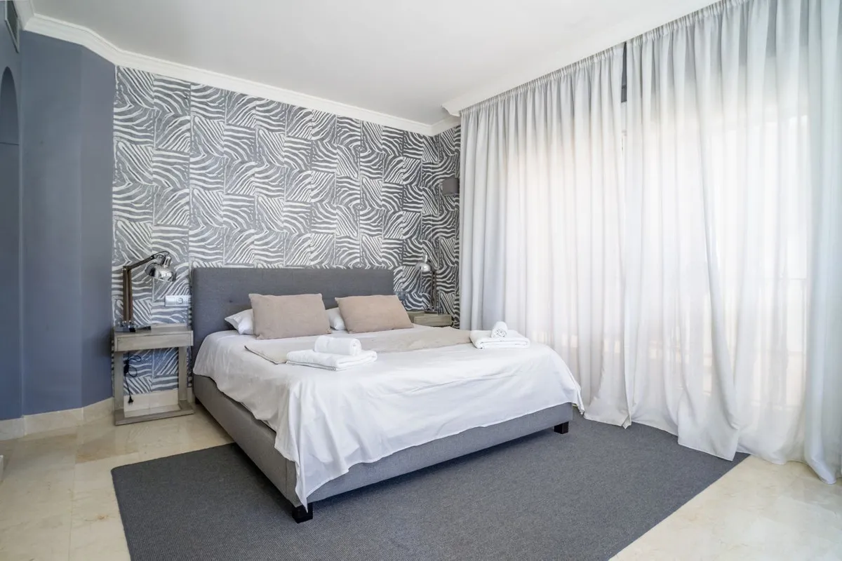 224dc2a9-b25d-4e57-bb6f-49c28723abe8